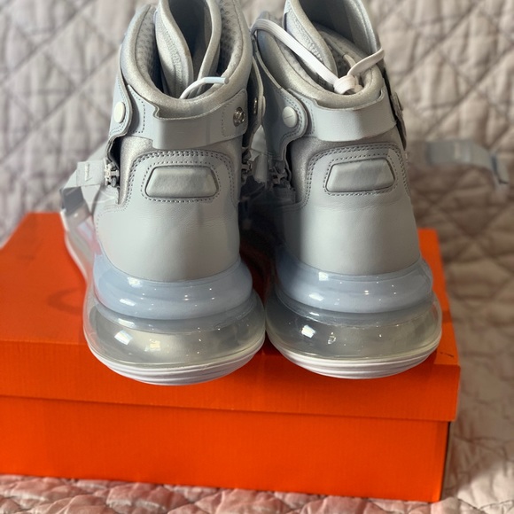 AIR MAX 720 SATURN HIGH PURE PLATINUM - Picture 12 of 16